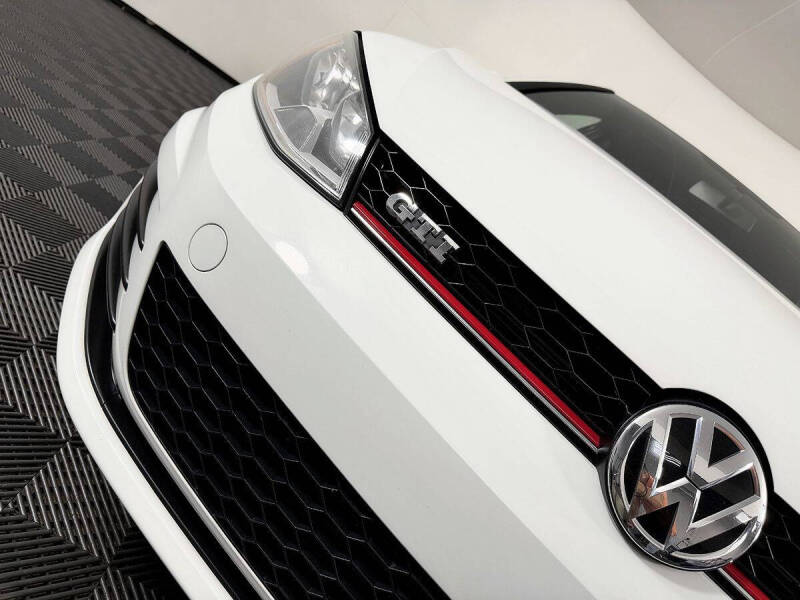 2017 Volkswagen Golf GTI S