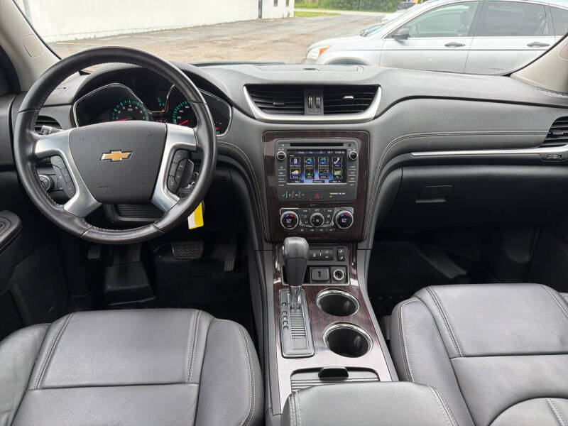 2017 Chevrolet Traverse LT