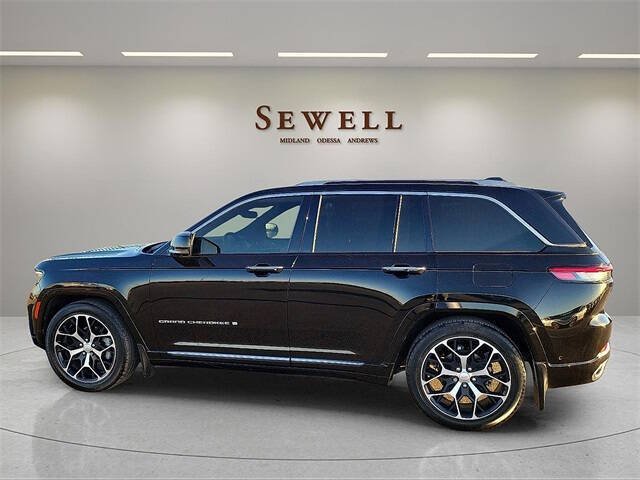 2023 Jeep Grand Cherokee Summit