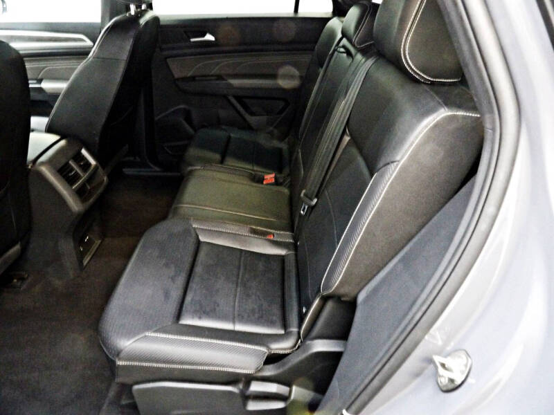 2022 Volkswagen Atlas Cross Sport SE 4Motion