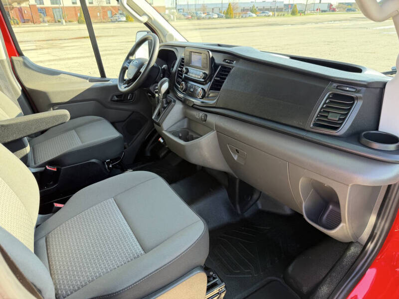 2024 Ford Transit 250