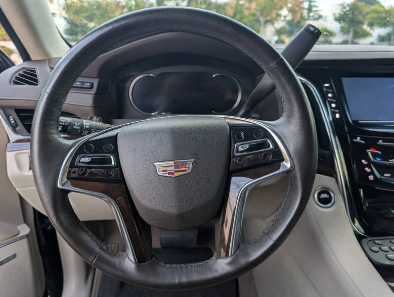 2017 Cadillac Escalade Premium Luxury