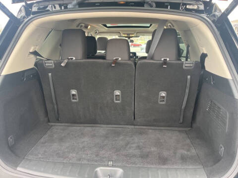 2023 Nissan Pathfinder SV