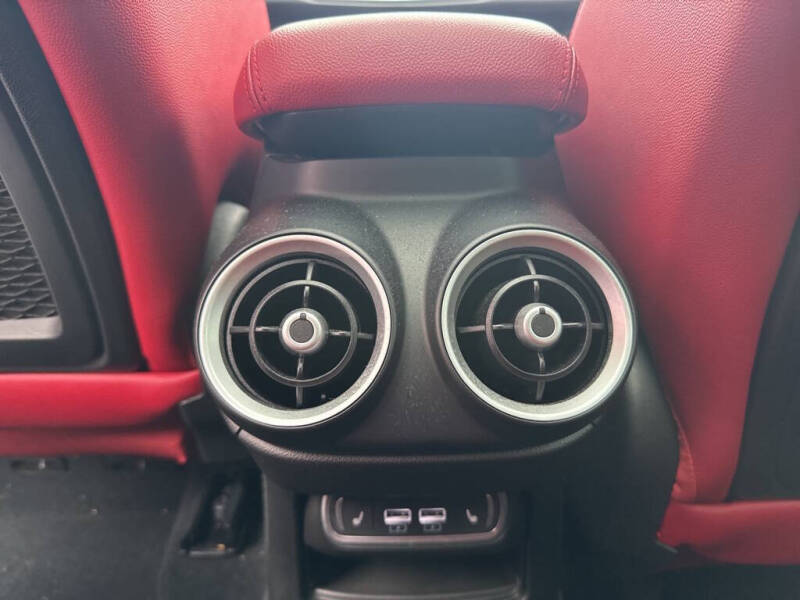 2023 Alfa Romeo Stelvio Veloce