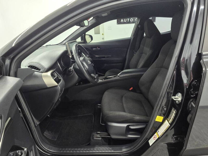 2019 Toyota C-HR LE