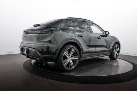 2025 Porsche Macan 4 Electric