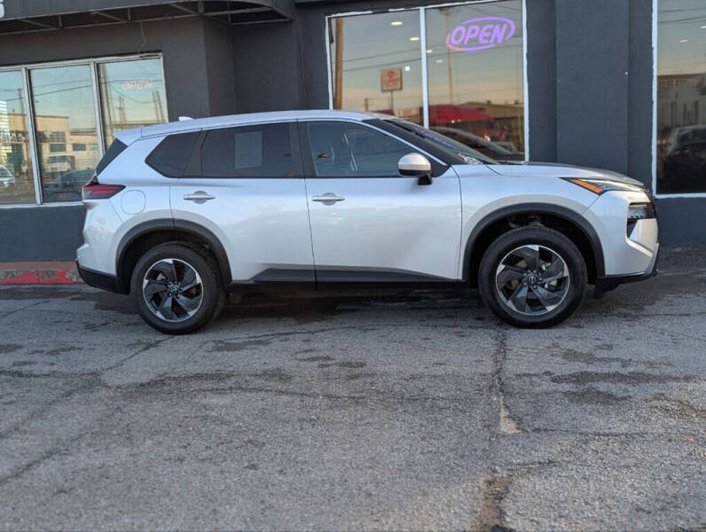 2024 Nissan Rogue SV
