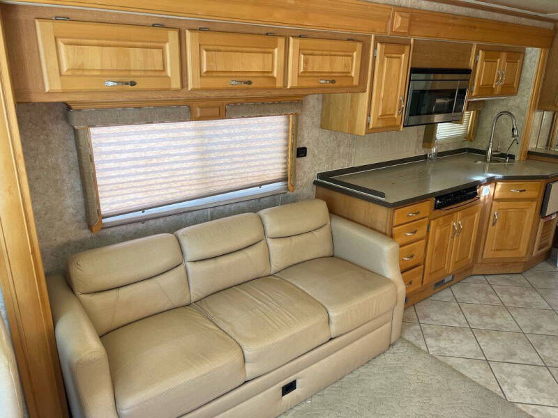 2006 Holiday Rambler Endeavor