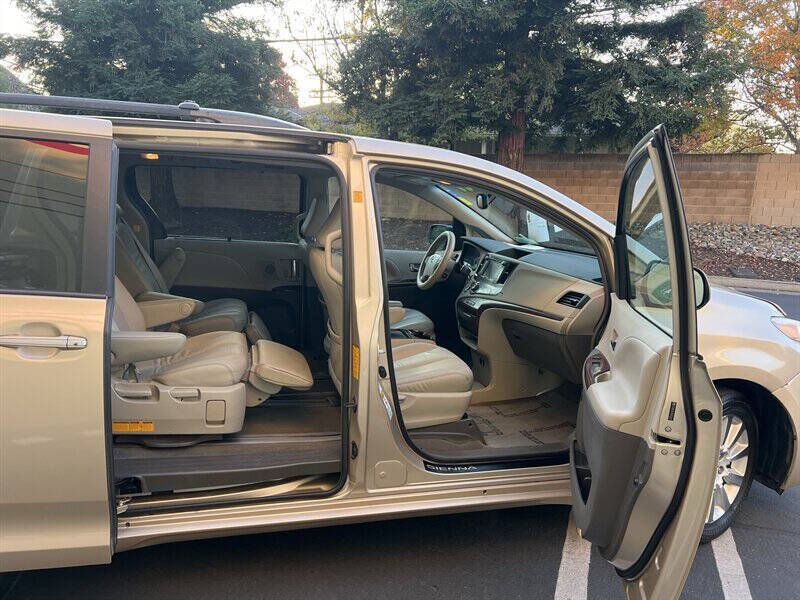 2011 Toyota Sienna Limited 7-Passenger