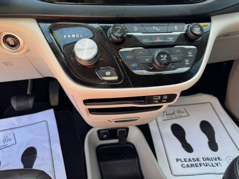 2019 Chrysler Pacifica Touring L
