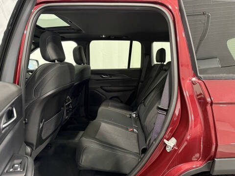 2025 Jeep Grand Cherokee Laredo X