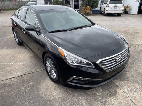 2015 Hyundai Sonata for sale at AMERICAN AUTO COMPANY in Beaumont TX