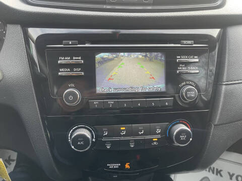 2017 Nissan Rogue SL