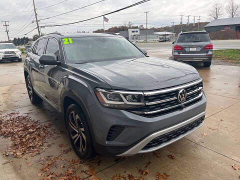 2021 Volkswagen Atlas Cross Sport for sale at Auto Import Specialist LLC in South Bend IN