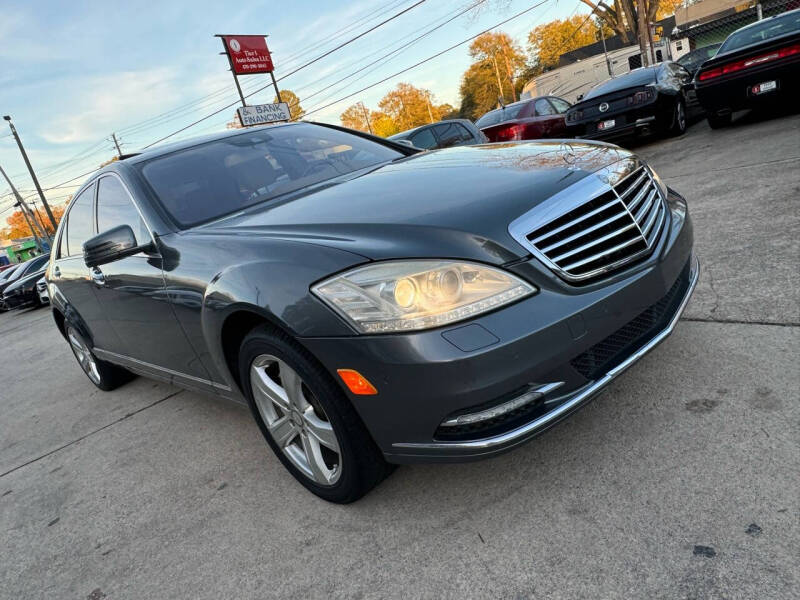 2010 Mercedes-Benz S-Class S550 photo 4