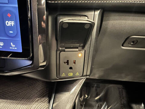 2023 Ford F-150 Lightning XLT