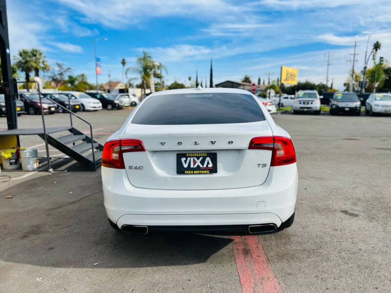2016 Volvo S60 T5 Drive-E Premier