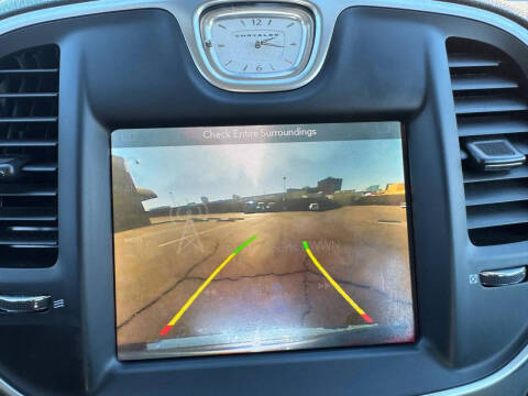 2017 Chrysler 300 Limited