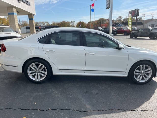 2017 Volkswagen Passat V6 SEL Premium
