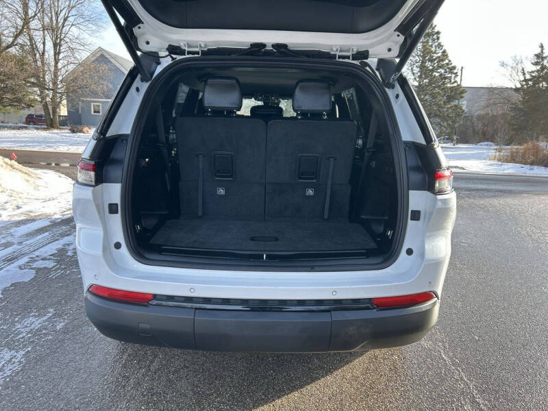 2022 Jeep Grand Cherokee L Altitude