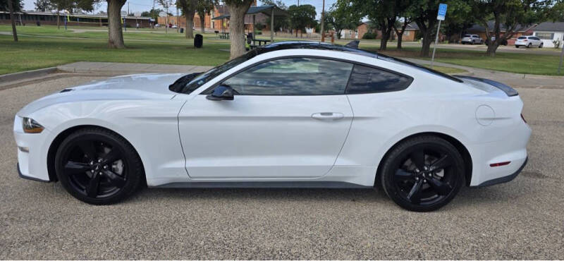 2021 Ford Mustang EcoBoost