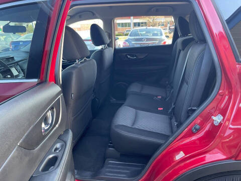 2017 Nissan Rogue SV