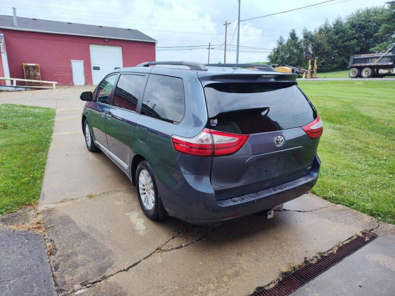 2015 Toyota Sienna