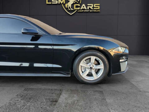 2022 Ford Mustang EcoBoost