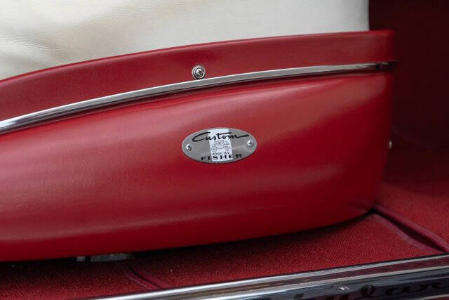1953 Buick Skylark 32
