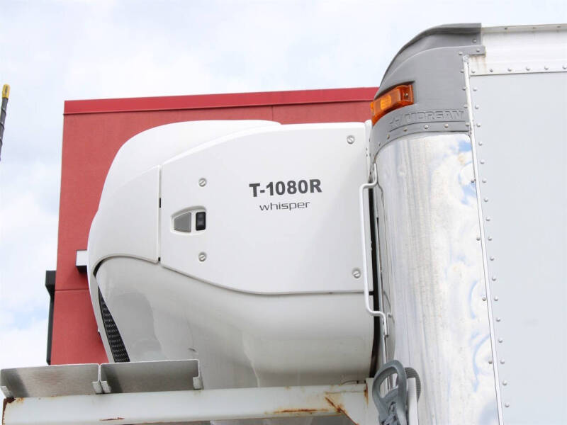 2018 Freightliner M2 106