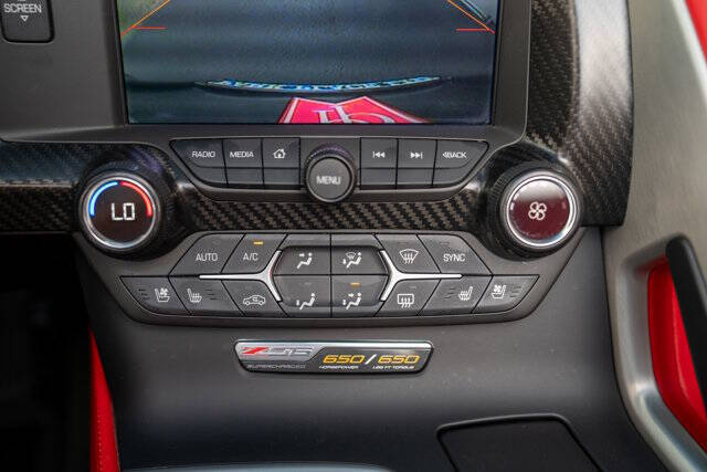 2015 Chevrolet Corvette 25