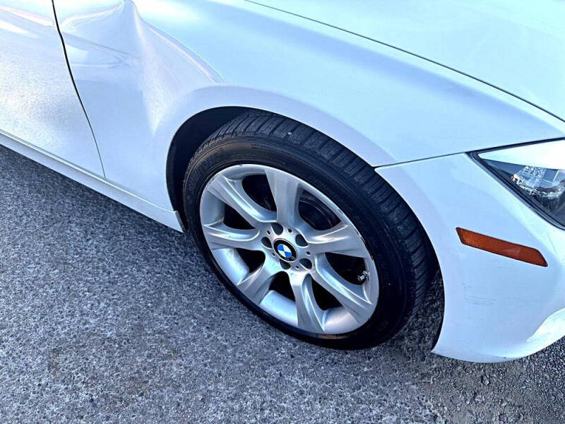 2015 BMW 3 Series 320i