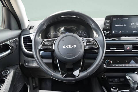 2023 Kia Seltos S