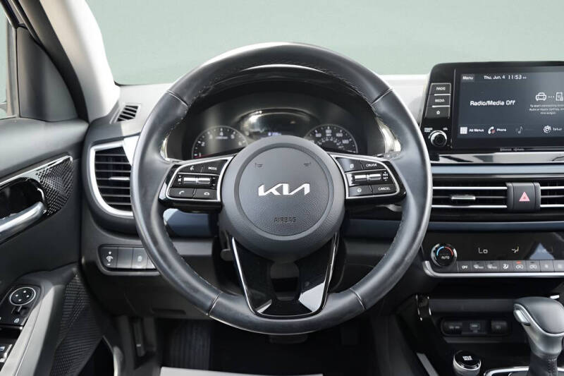 2023 Kia Seltos S