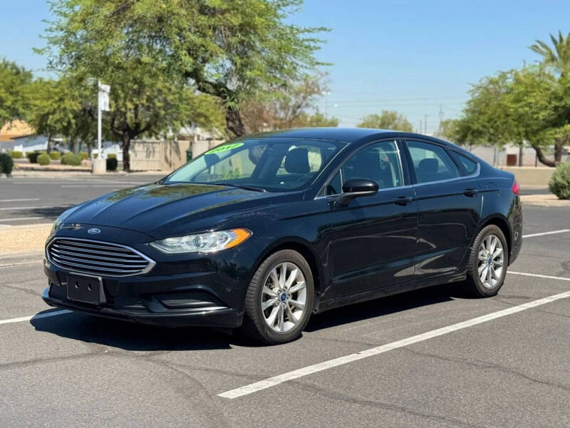 2017 Ford Fusion SE's photo