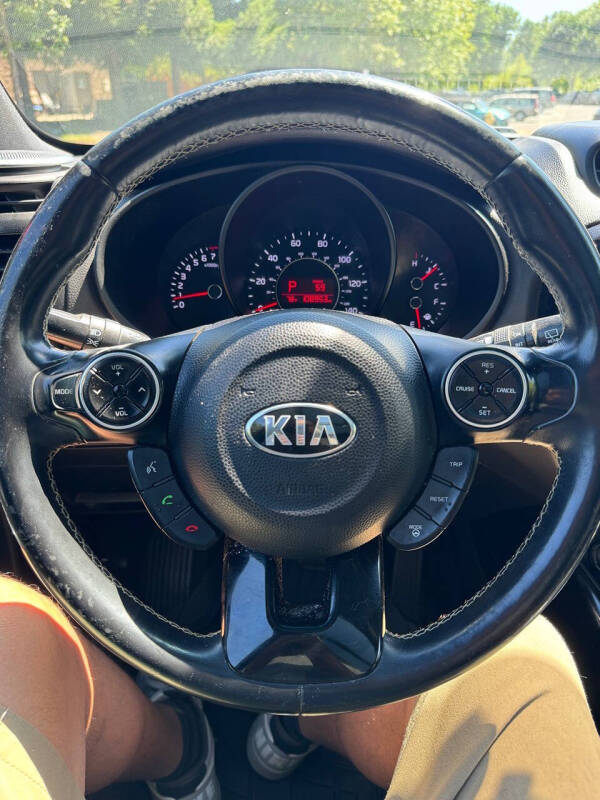 2015 Kia Soul +