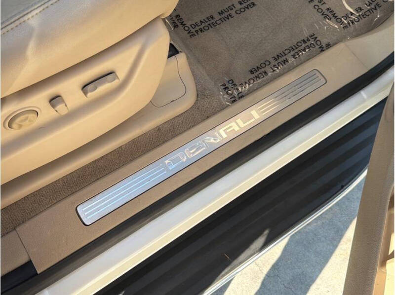 2013 GMC Yukon XL Denali