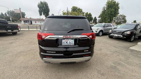 2018 GMC Acadia Denali