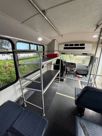 2018 Freightliner M2 106