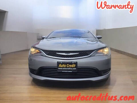 2017 Chrysler 200 LX