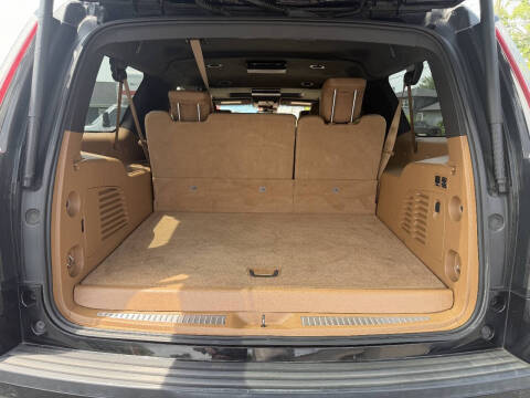 2017 Cadillac Escalade ESV Platinum