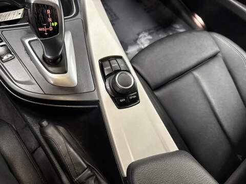 2014 BMW 3 Series 320i