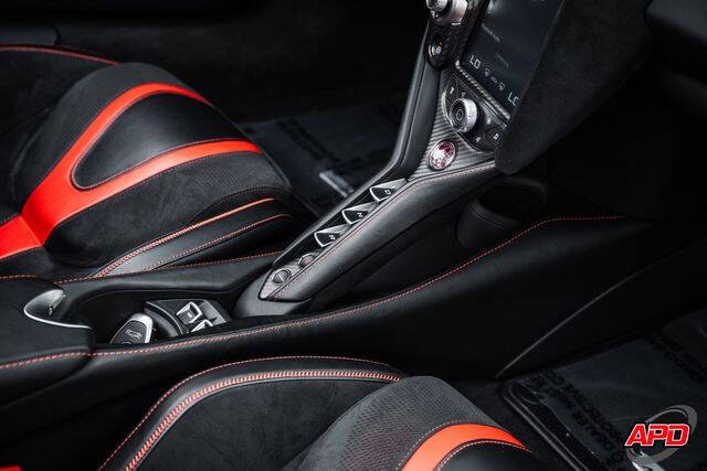 2020 McLaren 720S Spider Performance