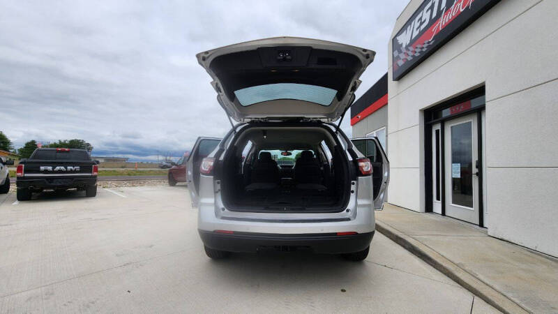 2017 Chevrolet Traverse LT