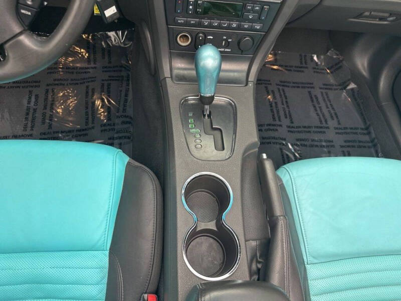 2002 Ford Thunderbird Deluxe