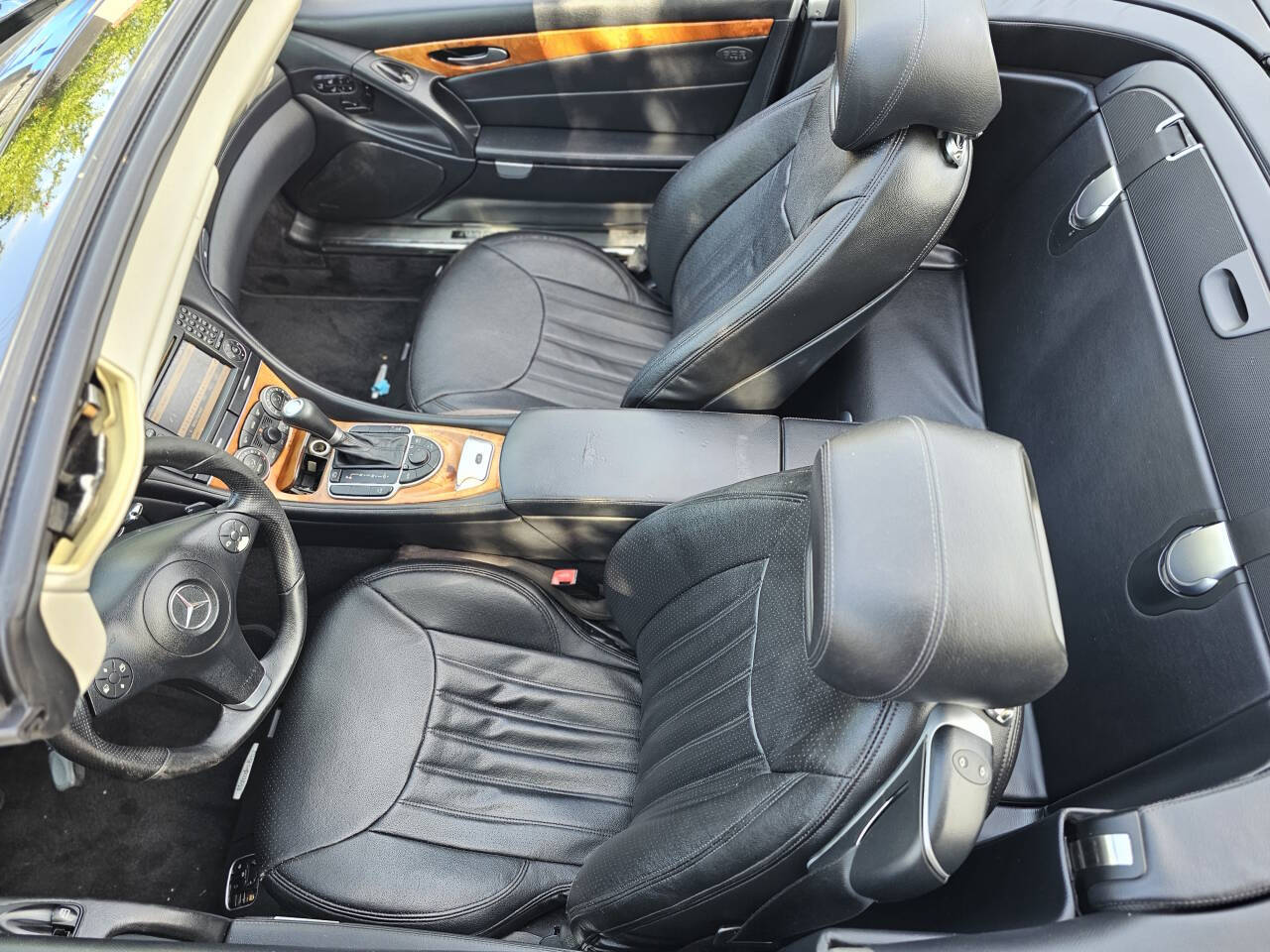 2009 Mercedes-Benz SL-Class 27