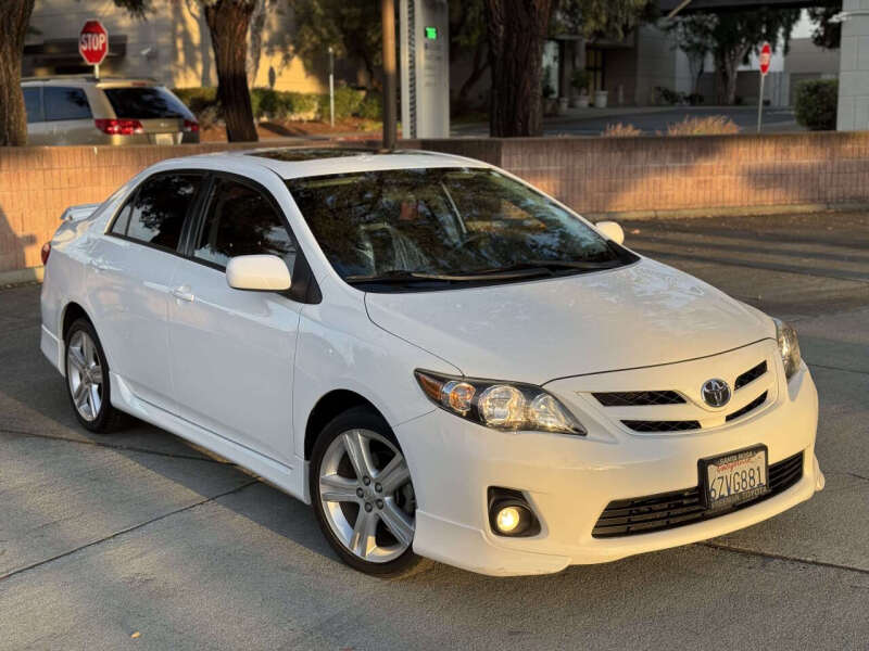 Image 2 of 2013 Toyota Corolla S