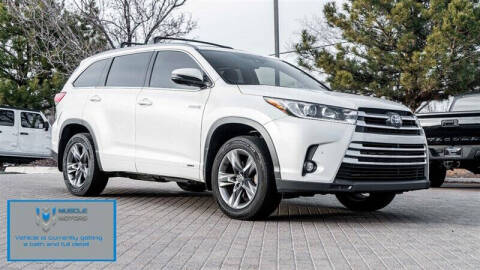 2019 Toyota Highlander Hybrid for sale at MUSCLE MOTORS AUTO SALES INC in Reno NV