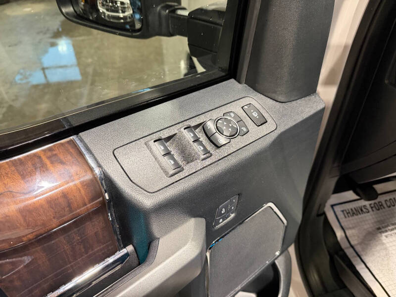 2017 Ford F-350 Super Duty Platinum