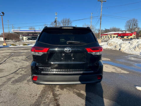 2018 Toyota Highlander LE